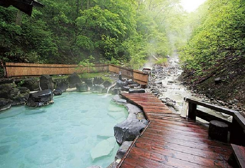 zao-onsen-grand-open-air-bath